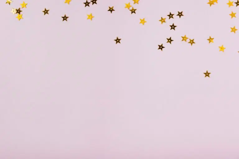 Discover how to overcome perfectionism, perfectionism signs, perfectionist habits and how to stop perfectionism. In our article you'll find simple tips and tricks to help you change your life.