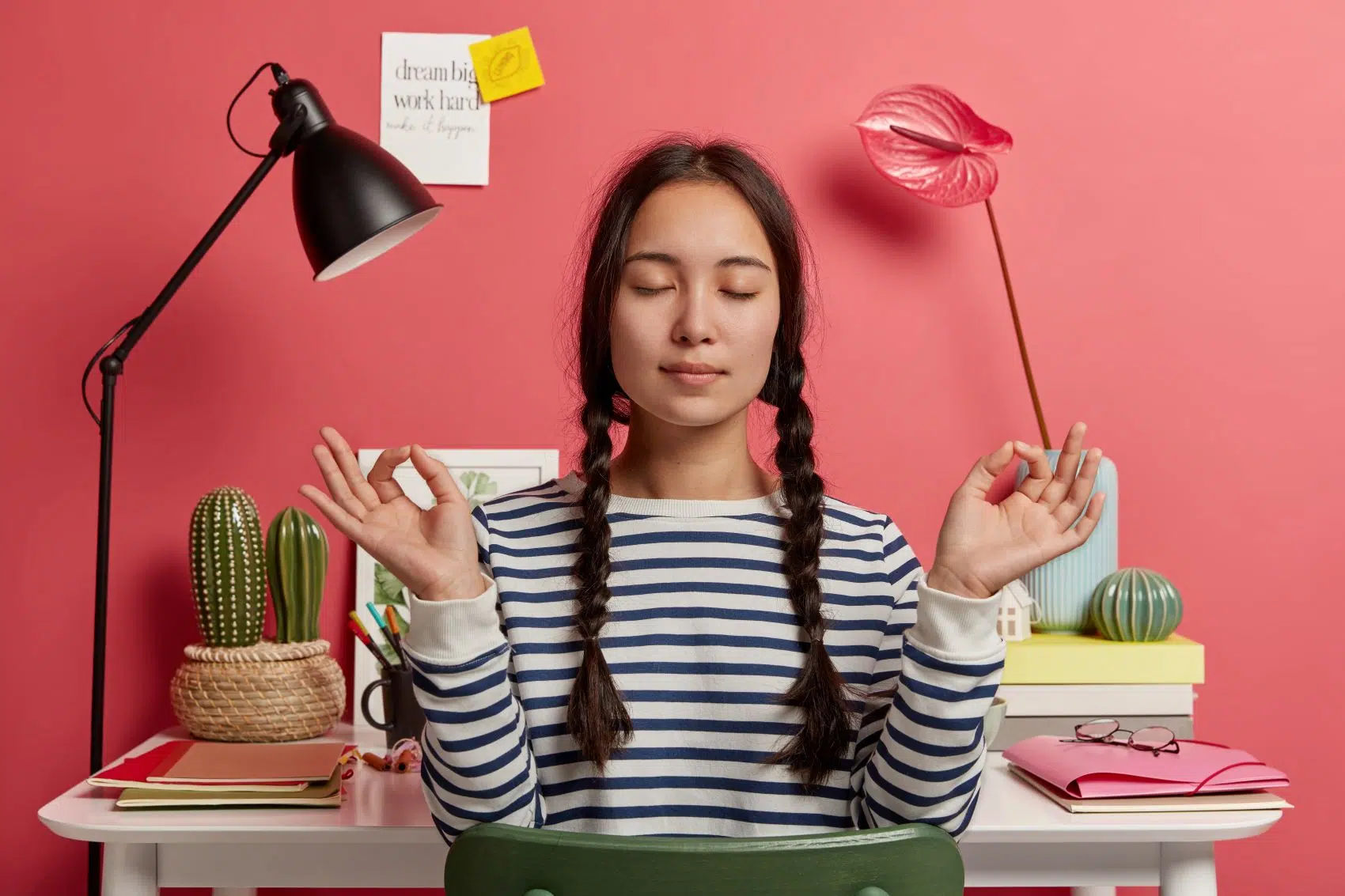 Learn how to deal with decision paralysis, break free and make deciding easy.
