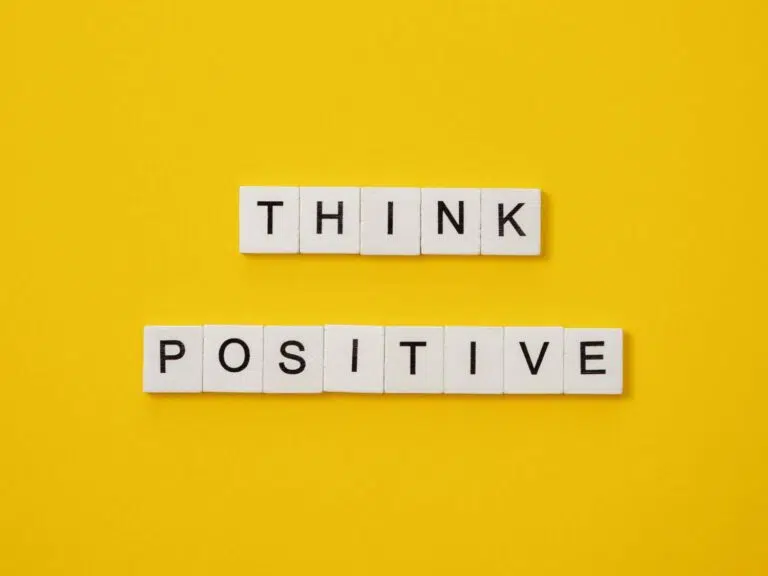 The positive thinking guide - how to change your mindset to positive thinking