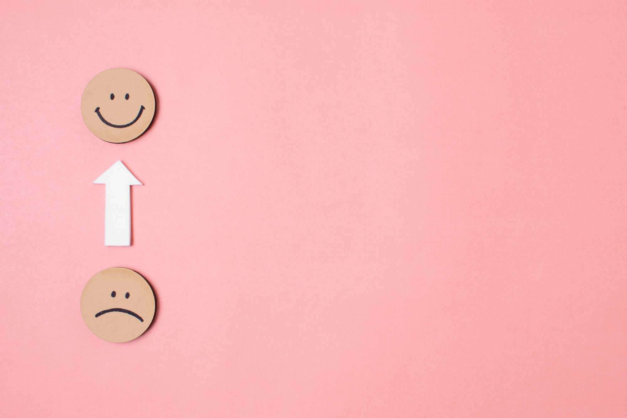 Learn how to overcome self defeating thoughts and learn how changing a negative mindset will help you start noticing small wins. In this article you'll learn how to stop focusing on the negative, and why my brain focuses on the negative