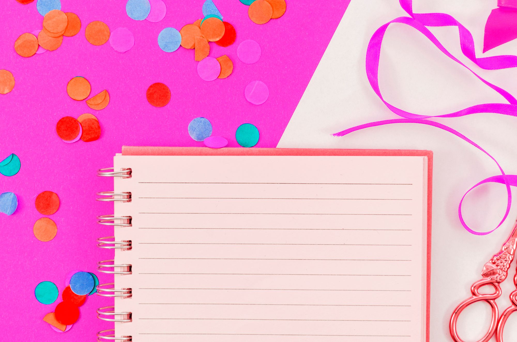 Fun journal prompts and daily journal prompts to help you have fun with journaling, These fun journaling prompts for adults will help you release tension and not take self-development process so serious.