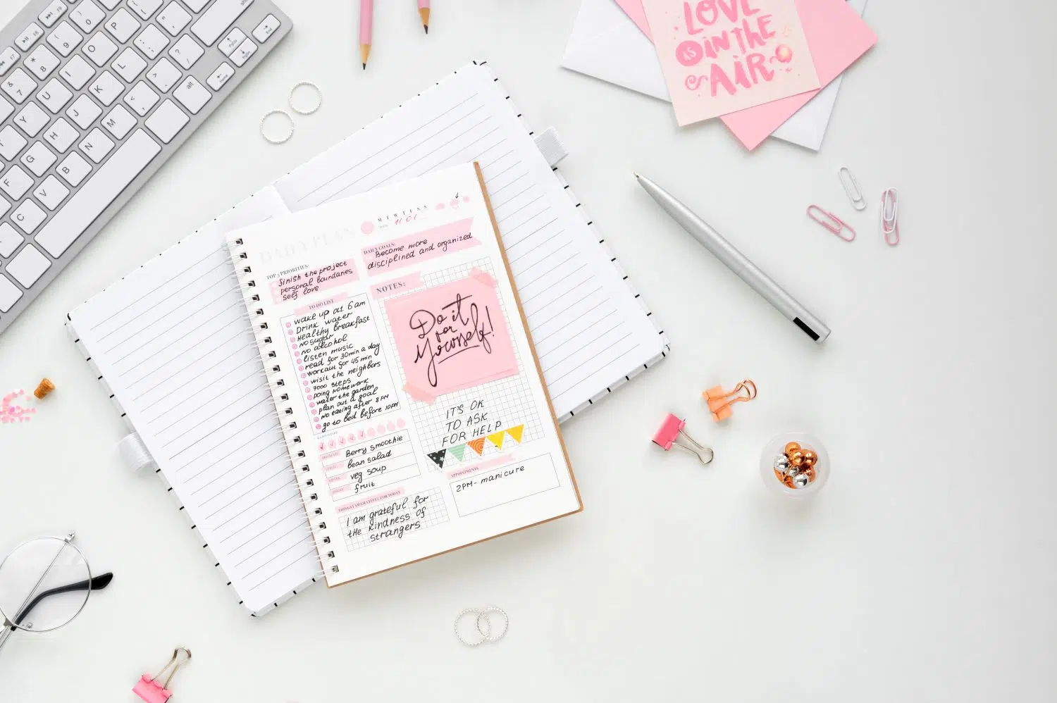 A few ways to stop procrastinating when you're restarting