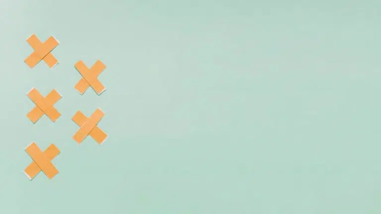 How to improve your self-talk after a mistake and how to stop beating yourself up. Learn how to practice self-compassion after mistake and what to say to yourself when you make a mistake. You'll find all of this and more inside this article.