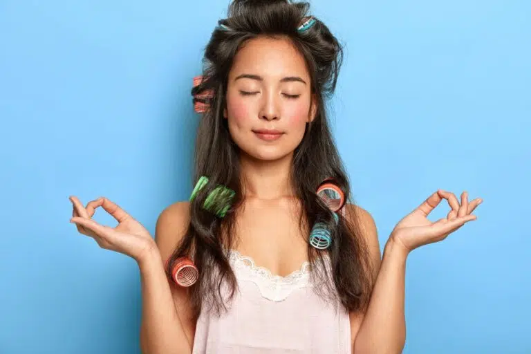 Self-care for busy people learn how to do quick self-care and simple self-care habits so you don't get overwhelmed.