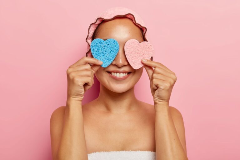 Learn how to practice self-love, how to love yourself and develop self-love habits. Self-love doesn't require grand gestures, sometimes a minute or two do the trick.