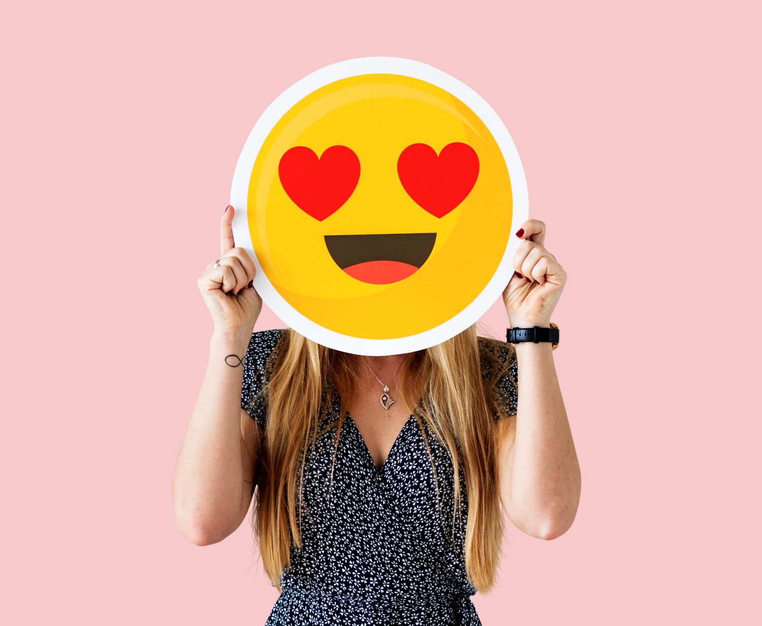 Building self-worth is really not so complicated. This article will help you find out how to build self-worth, build self-worth habits, do self-worth exercises. Know your worth and start living your best life.